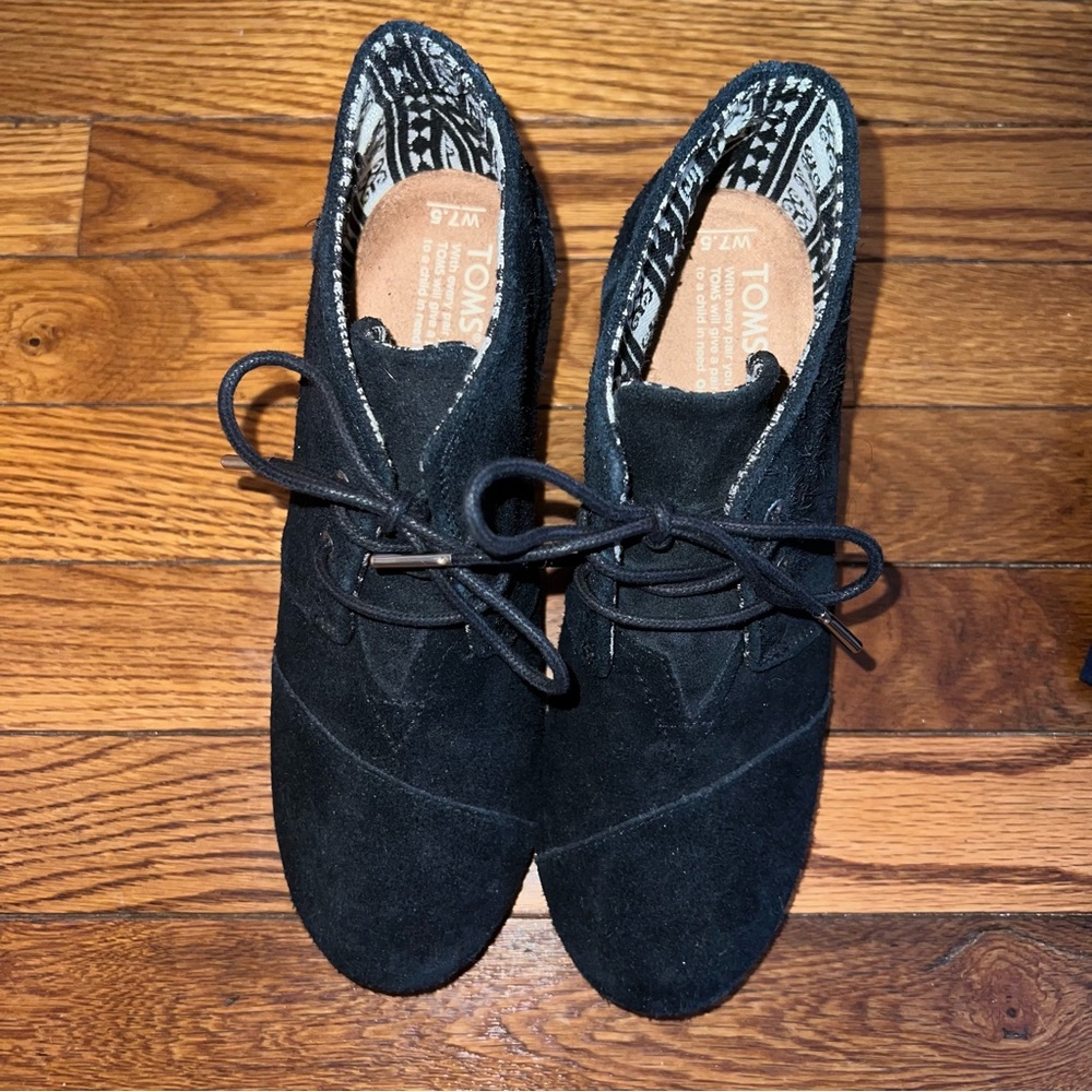 TOMS Black Suede Lace-Up Wedges Size 7.5